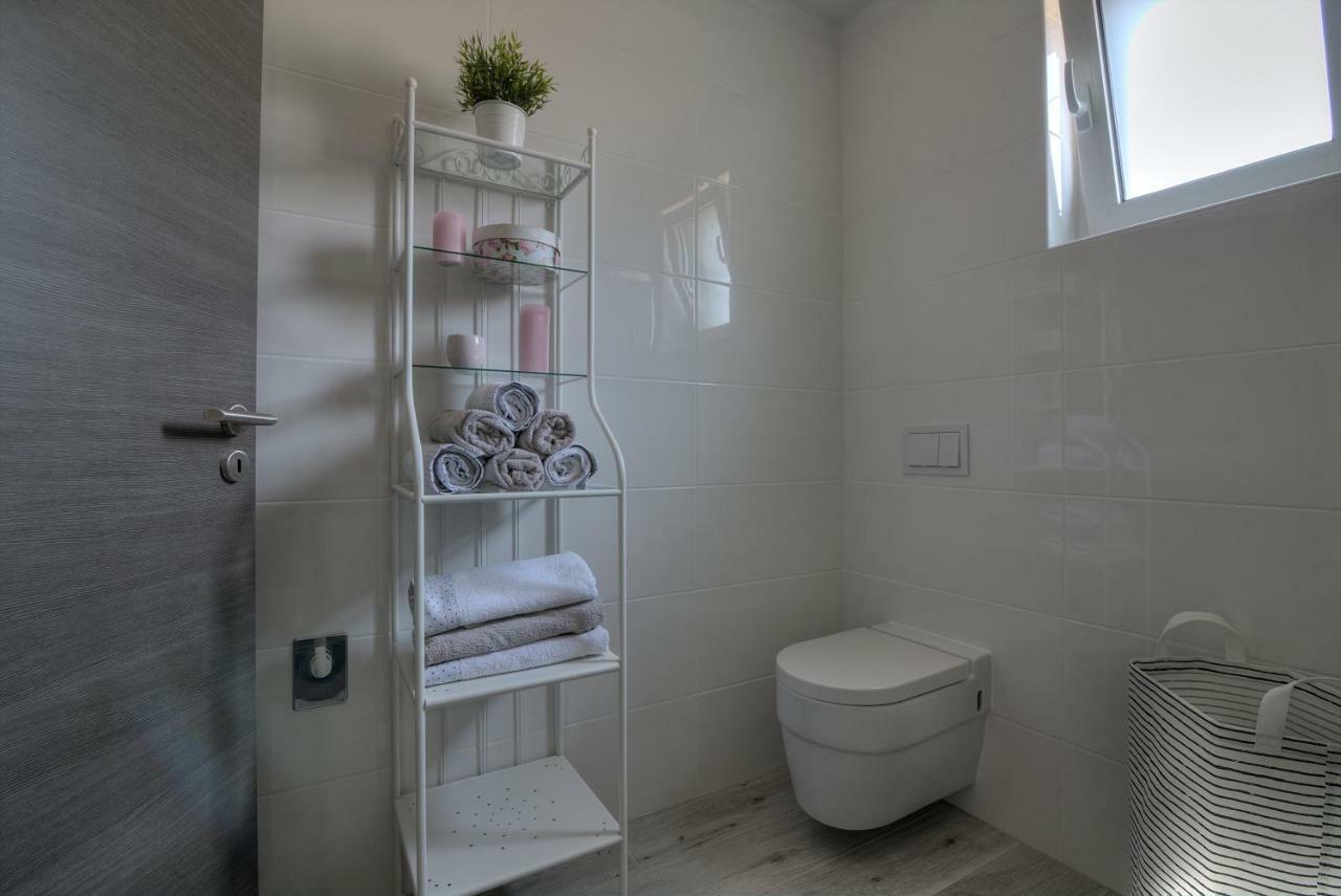 סנג' Apartment Franko מראה חיצוני תמונה